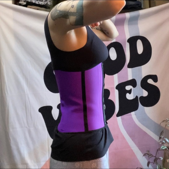 Waist Trainer - Picture 8 of 8